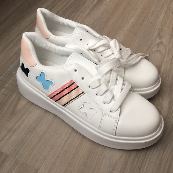 Butterfly white sneakers - Picture 4 of 9